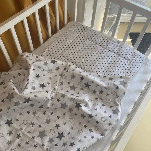 Ágynemű huzat párnával – fehér csillag