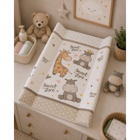   Sweet Time merev peremes pelenkázólap 70x50 cm – bézs mustársárga, zsiráf és víziló mintás pelenkázó feltét
